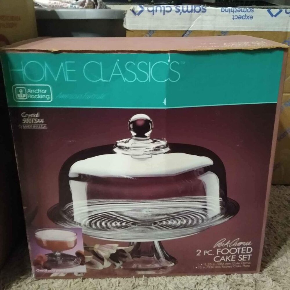 Cake stand